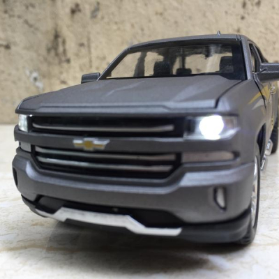 Mô hình xe Ô TÔ Chevrolet SILVERADO 1500 2020  tỷ lệ 1:32