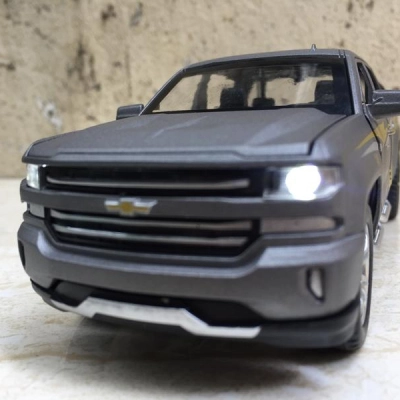 Mô hình xe Ô TÔ Chevrolet SILVERADO 1500 2020  tỷ lệ 1:32