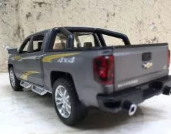 ​Mô hình xe Ô TÔ Chevrolet SILVERADO 1500 2020  tỷ lệ 1:32