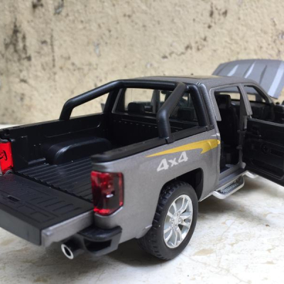 Mô hình xe Ô TÔ Chevrolet SILVERADO 1500 2020  tỷ lệ 1:32