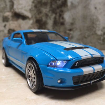 Mô hình xe ô tô Ford Mustang tỷ lệ 1:32