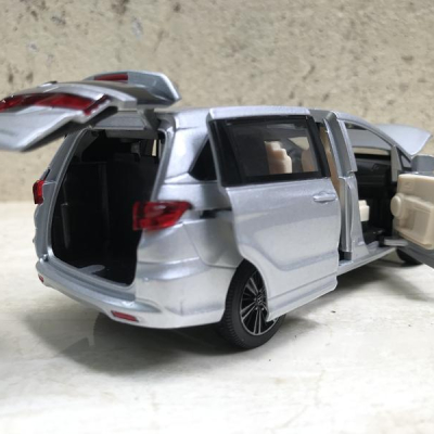 Mô hình xe Ô TÔ Honda Odyssey 2019 tỷ lệ 1:32