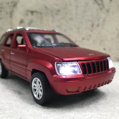 Mô hình xe ô tô  JEEP Grand Cherokee  tỷ lệ 1:32