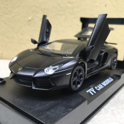 Mô hình xe ô tô Lamborghini Aventador LP740 tỷ lệ 1:32