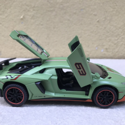 Mô hình xe ô tô Lamborghini Aventador lp780 tỷ lệ 1:32