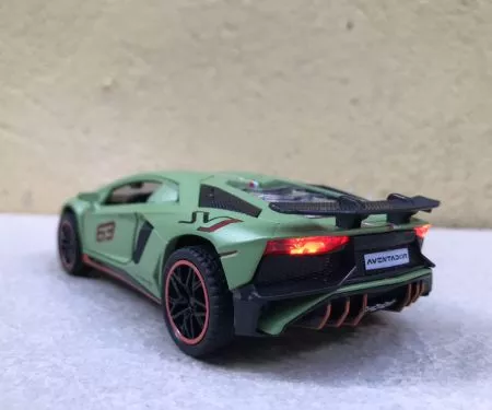 ​Mô hình xe ô tô Lamborghini Aventador lp780 tỷ lệ 1:32
