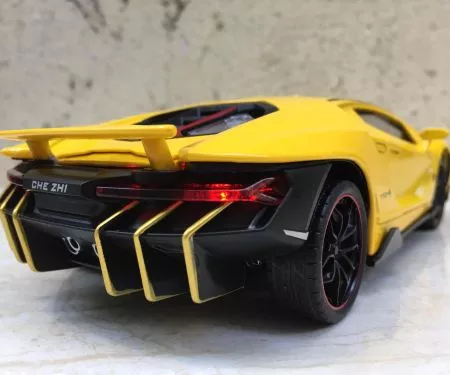 ​Mô hình xe Ô TÔ Lamborghini Centenario LP770-4 tỷ lệ 1:24