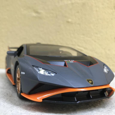 Mô hình xe ô tô Lamborghini HURACAN STO tỷ lệ 1:24