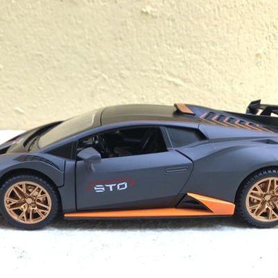 Mô hình xe ô tô Lamborghini HURACAN STO tỷ lệ 1:24