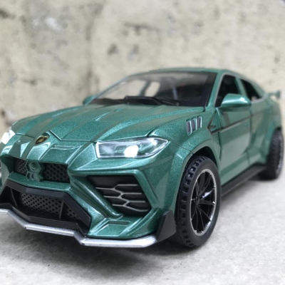 Mô hình xe ô tô Lamborghini URUS 2021 tỷ lệ 1:32