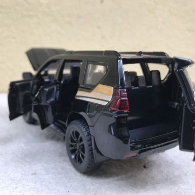 Mô hình xe ô tô Land Cruiser PRADO 2021  tỷ lệ 1:32