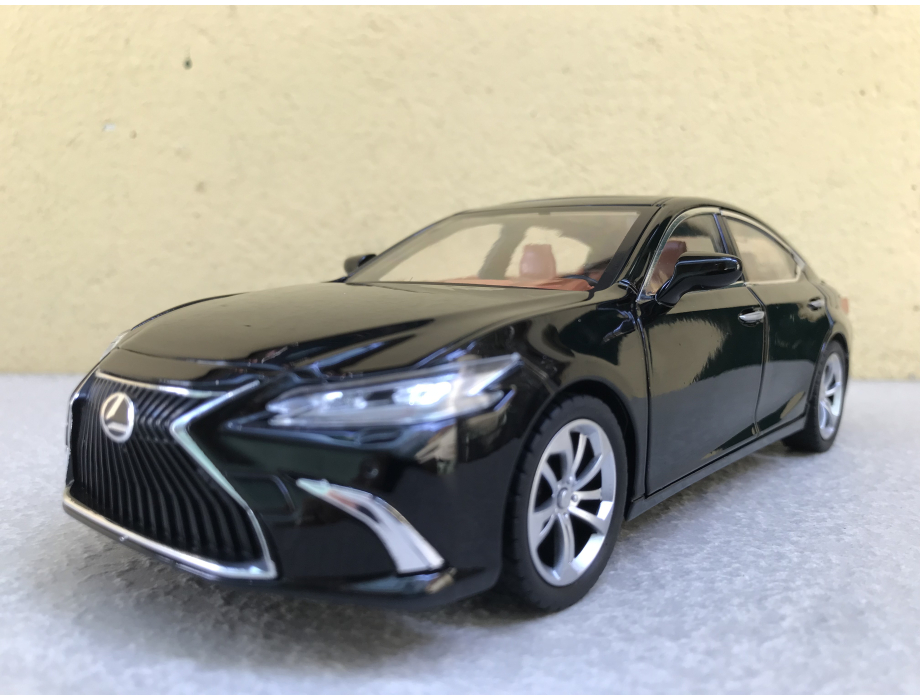 Mô hình xe ô tô  LEXUS ES300 2022  tỷ lệ 1:24