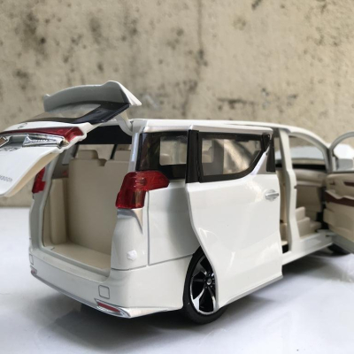 Mô hình xe ô tô  LEXUS LM300h 2020 tỷ lệ 1:24