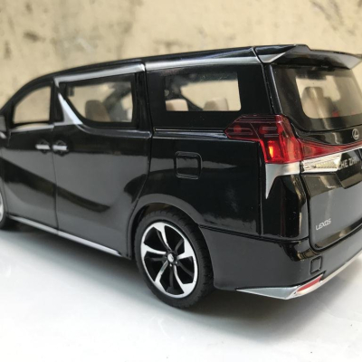 Mô hình xe ô tô  LEXUS LM300h 2020 tỷ lệ 1:24
