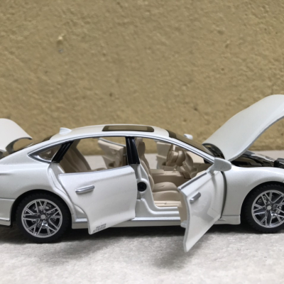 Mô hình xe ô tô LEXUS LS500h  tỷ lệ 1:32