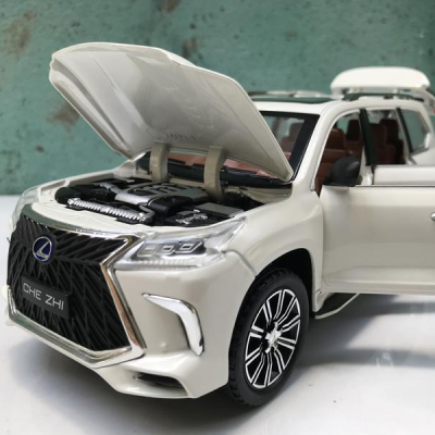 Mô hình xe Ô TÔ LEXUS LX570 2020 tỷ lệ 1:24