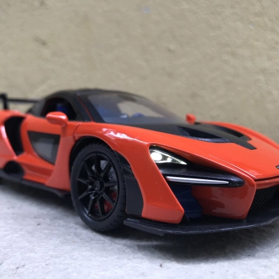 ​Mô hình xe ô tô Mclaren SENNA  tỷ lệ 1:24
