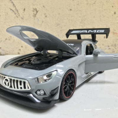 Mô hình xe ô tô MERCEDES AMG GT R tỷ lệ 1:24