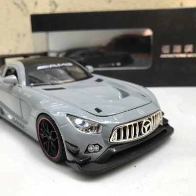 Mô hình xe ô tô MERCEDES AMG GT R tỷ lệ 1:24
