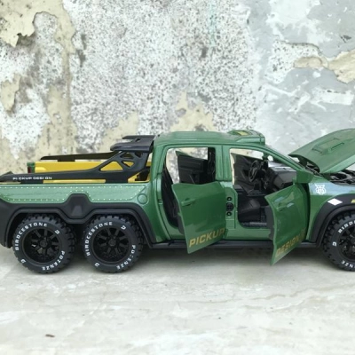 Mô hình xe Ô TÔ MERCEDES BENZ CLASS 6X6 tỷ lệ 1:32