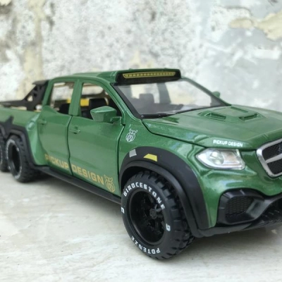 Mô hình xe Ô TÔ MERCEDES BENZ CLASS 6X6 tỷ lệ 1:32