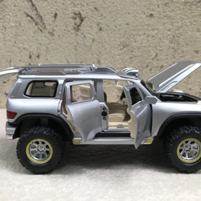 Mô hình xe ô tô Mercedes-Benz Ener G Force  tỷ lệ 1:32