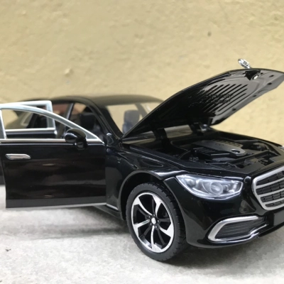 Mô hình xe ô tô Mercedes-Benz S400 2022 tỷ lệ 1:24