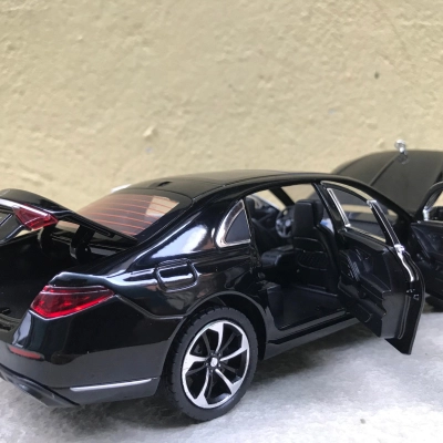 ​Mô hình xe ô tô Mercedes-Benz S400L 2022 tỷ lệ 1:24