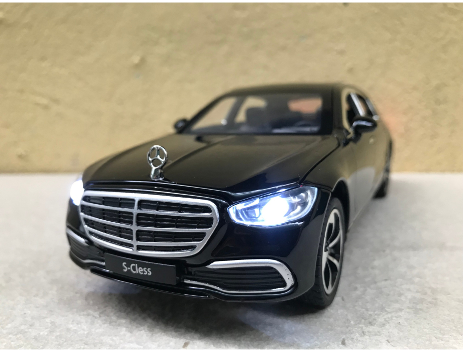 Mô hình xe ô tô Mercedes-Benz S400L 2022 tỷ lệ 1:24 Mô hình xe ô tô Mercedes-Benz S400L 2022 tỷ lệ 1:24