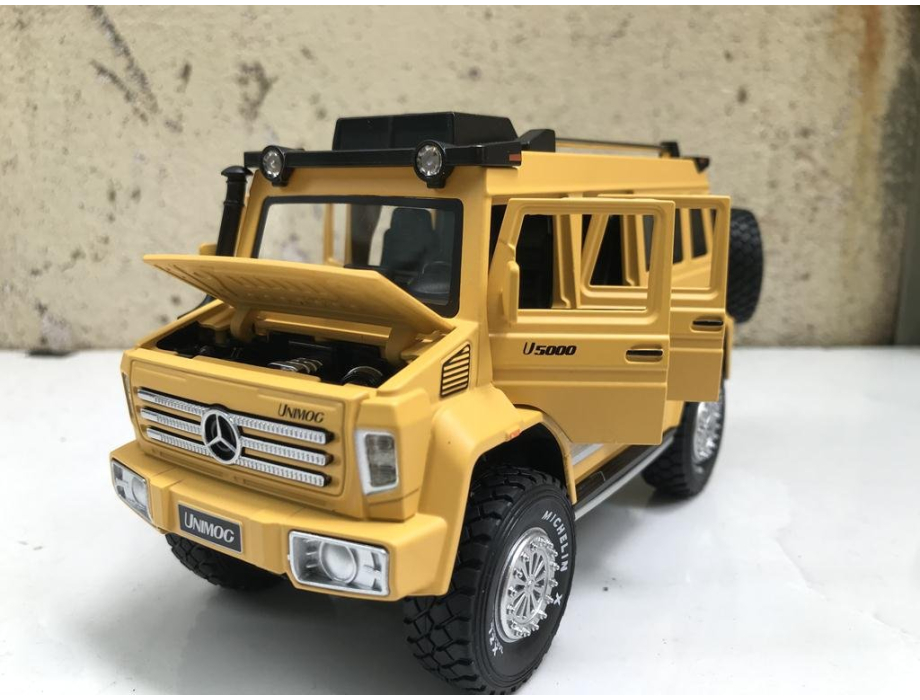 Mô hình xe ô tô Mercedes-Benz Unimog U5000 tỷ lệ 1:28 Mô hình xe ô tô Mercedes-Benz Unimog U5000 tỷ lệ 1:28