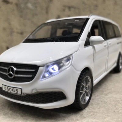Mô hình xe ô tô Mercedes Benz V 260 tỷ lệ 1:32