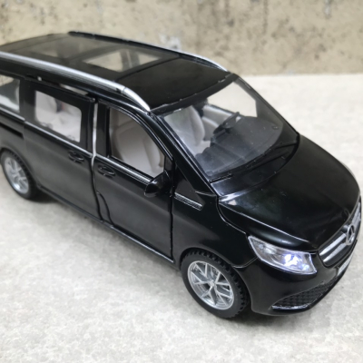 Mô hình xe ô tô Mercedes Benz V 260 tỷ lệ 1:32