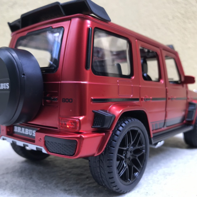Mô hình xe ô tô Mercedes BRABUS G800 tỷ lệ 1:24