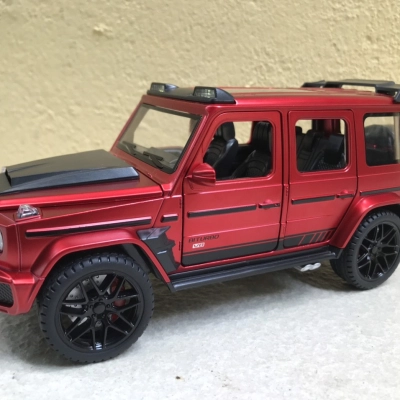 Mô hình xe ô tô Mercedes BRABUS G800 tỷ lệ 1:24