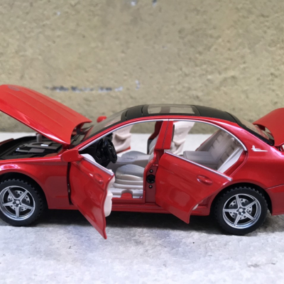 Mô hình xe ô tô Mercedes C260L tỷ lệ 1:32