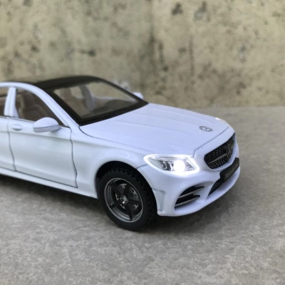 Mô hình xe ô tô Mercedes C260L  tỷ lệ 1:32