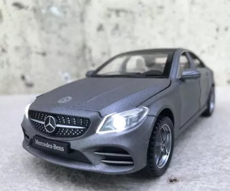 ​Mô hình xe ô tô Mercedes C260L  tỷ lệ 1:32
