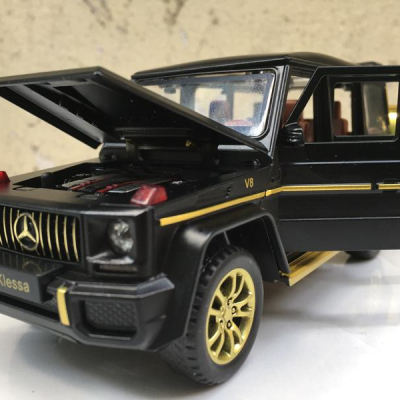 Mô hình xe ô tô Mercedes G63 Klessa tỷ lệ 1:32