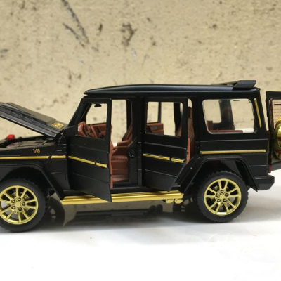 Mô hình xe ô tô Mercedes G63 Klessa tỷ lệ 1:32