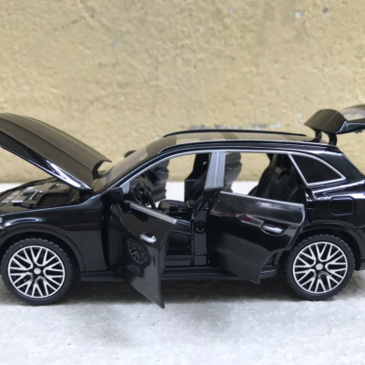 Mô hình xe ô tô Mercedes GLC 400e tỷ lệ 1:32