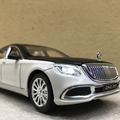Mô hình xe ô tô Mercedes-Maybach S600 2022 tỷ lệ 1:24