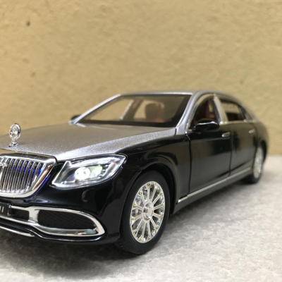 Mô hình xe ô tô Mercedes-Maybach S600 2022 tỷ lệ 1:24