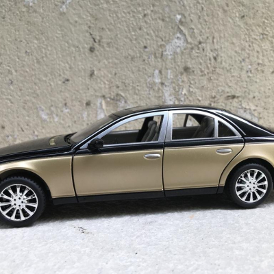 Mô hình xe ô tô MERCEDES Maybach S62 tỷ lệ 1:24