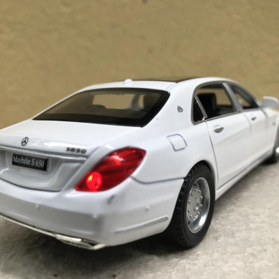 Mô hình xe ô tô Mercedes-MayBach S650 2022 tỷ lệ 1:32