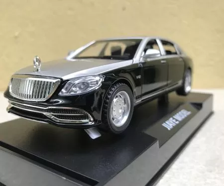 ​Mô hình xe ô tô Mercedes-MayBach S650 2022 tỷ lệ 1:32