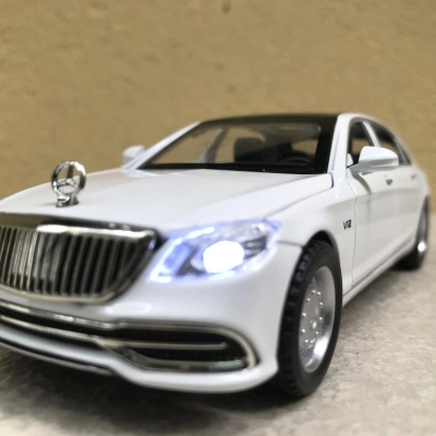 Mô hình xe ô tô Mercedes-MayBach S650 2022 tỷ lệ 1:32