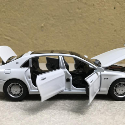 Mô hình xe ô tô Mercedes-MayBach S650 2022 tỷ lệ 1:32
