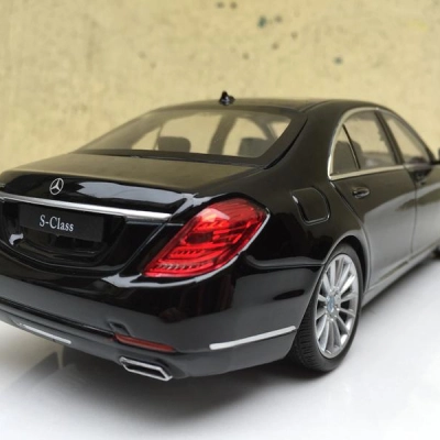 Mô hình xe Ô TÔ Mercedes  S600 tỷ lệ,1:24
