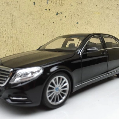 Mô hình xe Ô TÔ Mercedes  S600 tỷ lệ,1:24