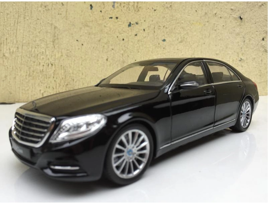 Mô hình xe Ô TÔ Mercedes  S600 tỷ lệ,1:24